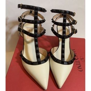 Valentino Garavani Rockstud Leather Sandal
